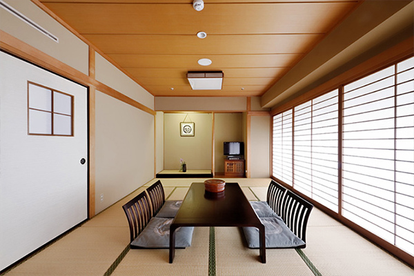 JAPANESE (TATAMI) ROOM